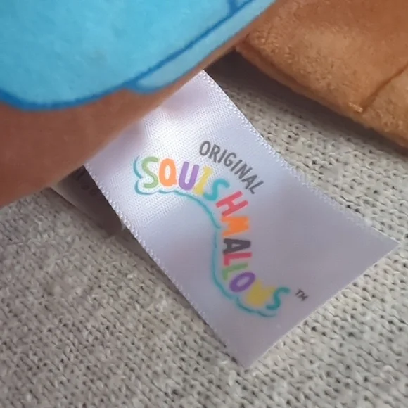 Squishmallows Chip the Beaver Back to School Edition 8" - Picture 5 of 8